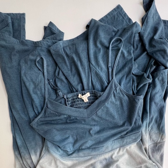 Sundress Hem & Thread - Picture 4 of 11